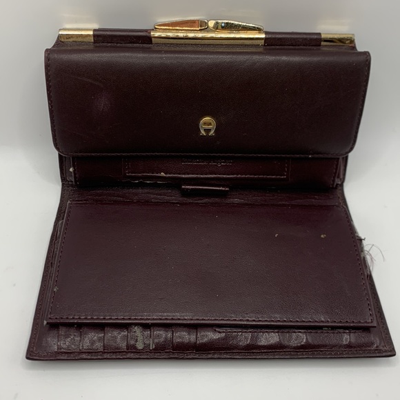 Etienne Aigner Kisslock Wallet - Picture 10 of 10